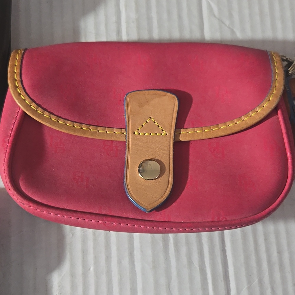 Dooney & Bourke Wallet & Wrislet - Picture 9 of 10